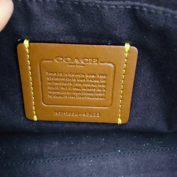 COACHAlexa Metallic Turnlock Clutch - Picture 2 of 12